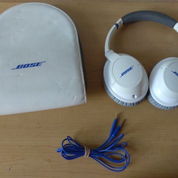 Bose SoundTrue® around-ear headphones ( READ )